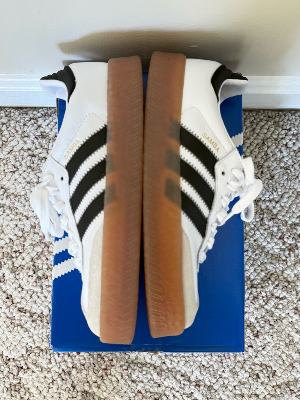 Adidas Sambae Sneakers/ White with Black Stripes and Gum Sole/Wms Sz 6 - Picture 3 of 11